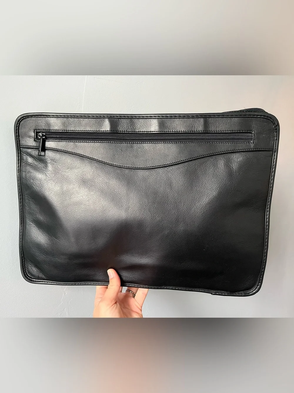 Vintage 100% Leather Scully Portfolio Bag